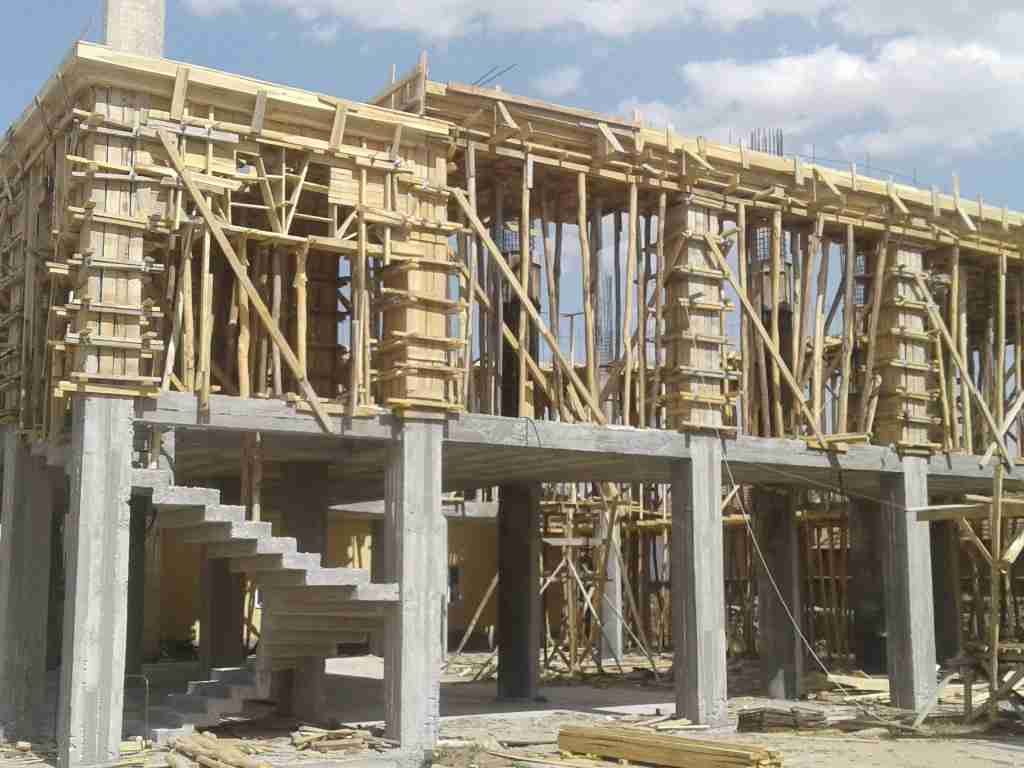 Edremit İnşaat Kalıpçısı